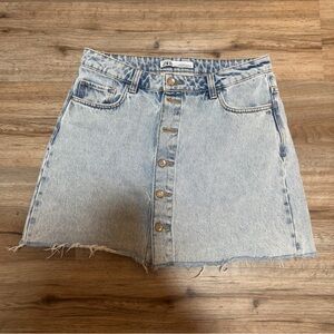 Zara Light Blue Denim Button-Up Skirt Medium